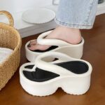 Fashionable platform slippers for women - Image 4