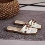 Buckle chain flat-bottomed beach sandals for women - Image 6