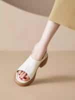 Cowhide version ~ Retro thick-heeled sandals - Image 2