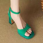 Round head waterproof platform thick heel - Image 3