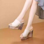 Fashionable woven style fish mouth platform - Image 4