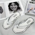 Fashionable and versatile flat slippers for women - Image 5