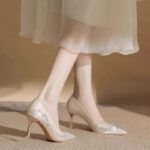 Elegant toast shoes with cheongsam high heels - Image 4