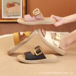 Comfortable thick-soled beach sandals for women