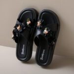 Fashionable flower dissolving thick bottom cross sandals - Image 3