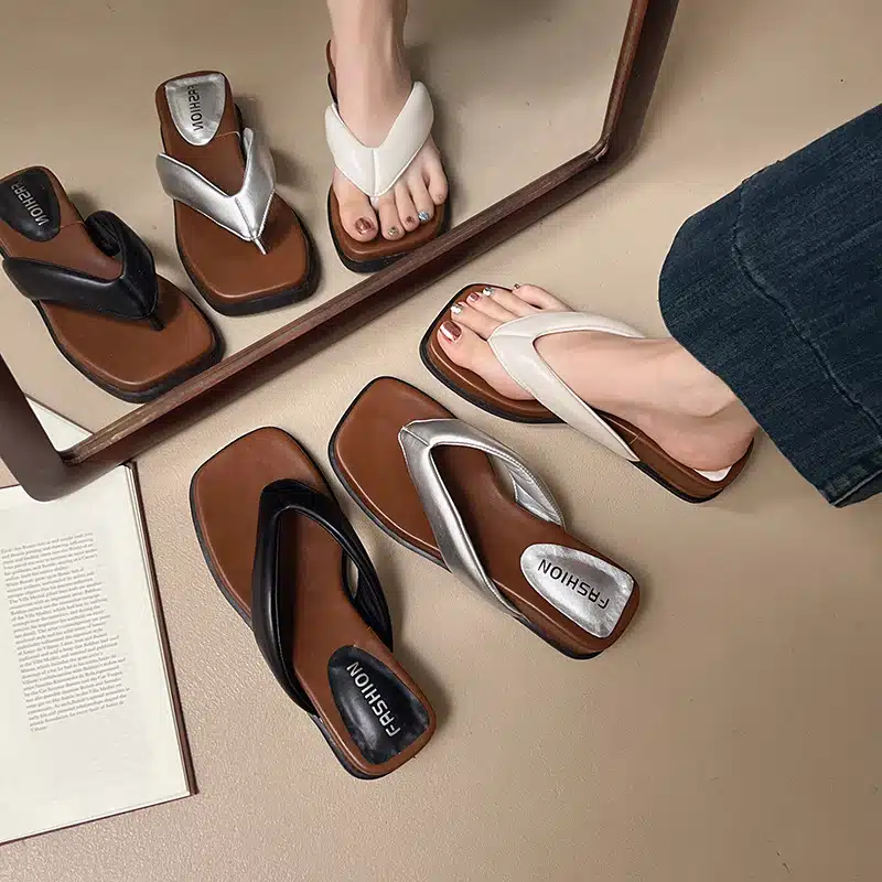 O1CN0159UuJm2HLQiXKYiW0_!!2217533279134-0-cib Fashionable all-match square toe slippers - Image 1