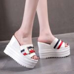 Wedge heel thick bottom fish mouth slipper - Image 4