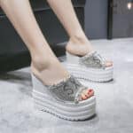 Slippers for women in summer with super thick soles - Image 2