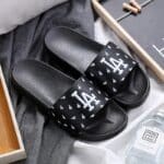 Casual wear-resistant slippers couples fashion trend women's flip flops - Image 2