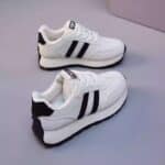 Lightweight sports shoes for women - Image 2