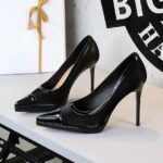 Fashionable new pencil heel - Image 3