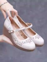 Luxurious shoe for women - Image 3